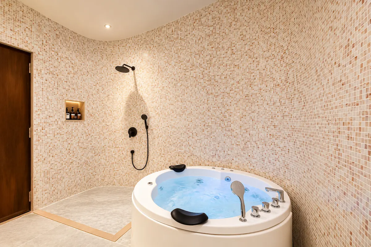private jacuzzi